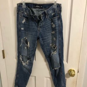 Hollister boyfriend jeans size 3